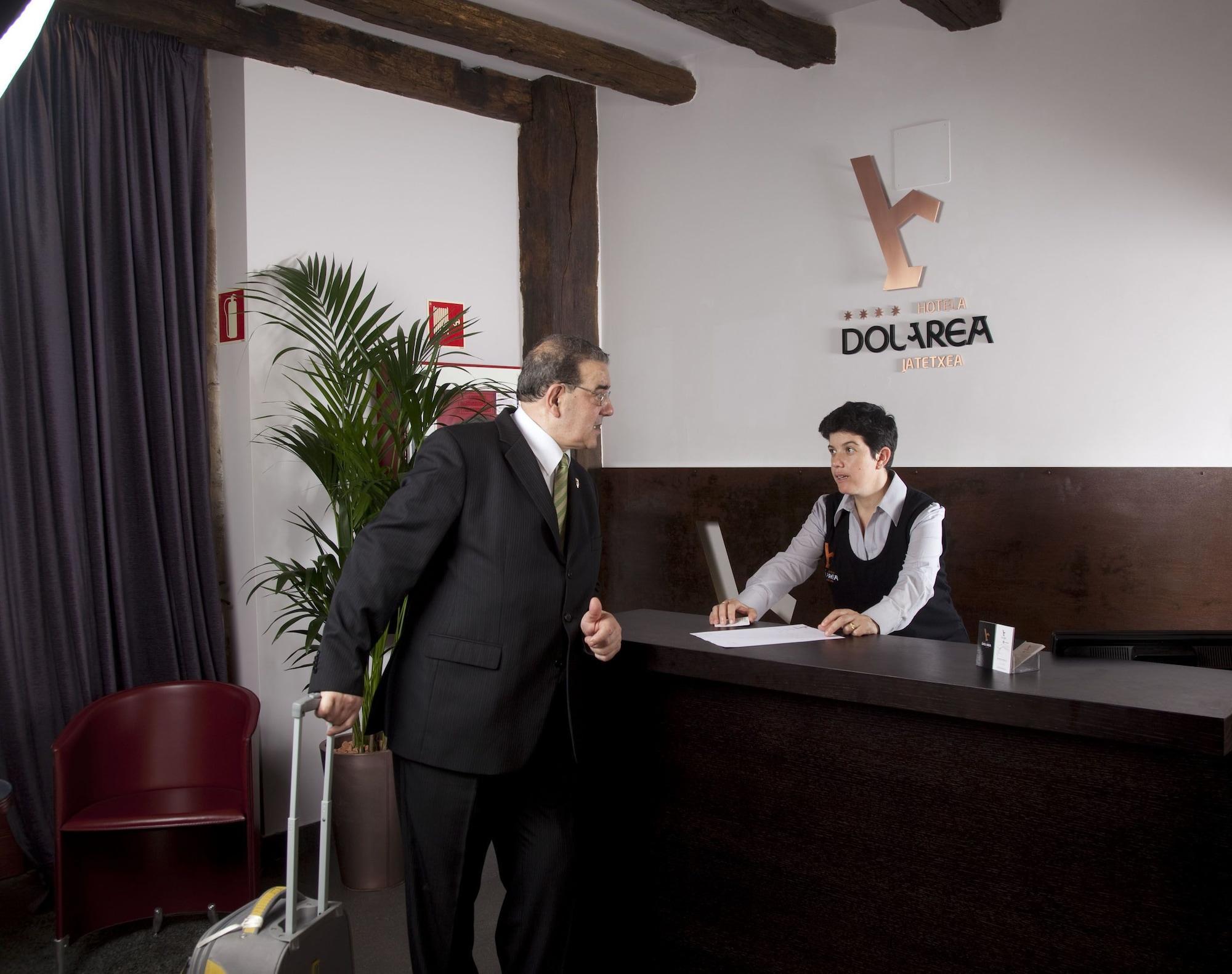 Hotel Dolarea Беасаин Екстериор снимка